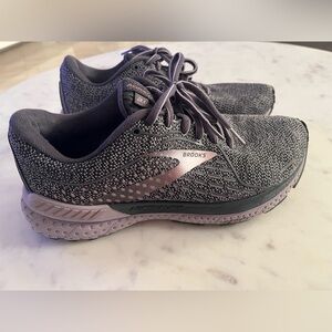 Brooks Adrenaline 21 Women's Black and Pink Athletic Shoes